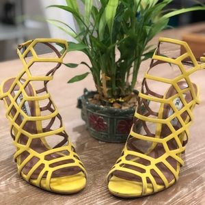 Canary Yellow heels by ~ steve madden